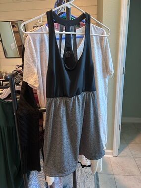 Athletic Racerback Top in Black and Heather Gray